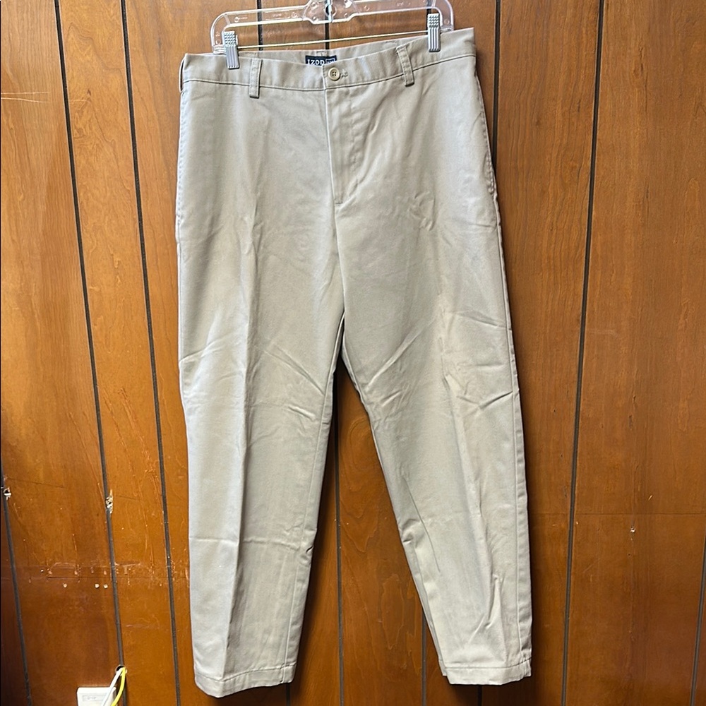 EUC Izod Tan Chinos Classic Straight-Leg Cotton Blend